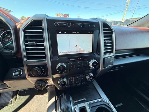 Used 2019 Ford F150 Platinum w/ Equipment Group 701A Luxury AWD/4WD image 12