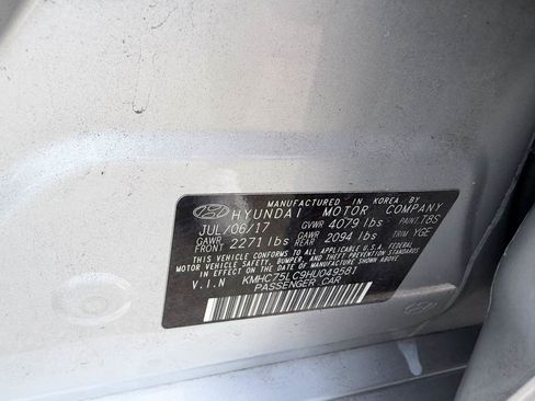 Used 2017 Hyundai Ioniq SEL FWD image 20