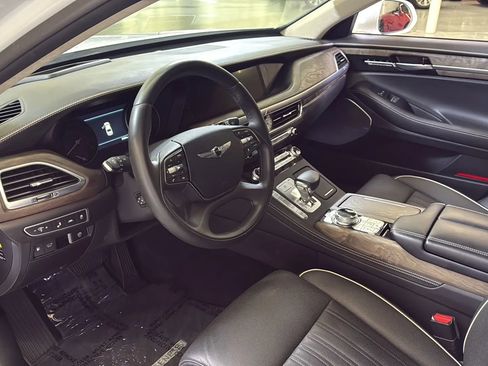 Used 2022 Genesis G90 5.0 Ultimate image 12