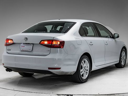 Used 2017 Volkswagen Jetta S w/ Jetta S Cold Weather Package FWD image 31