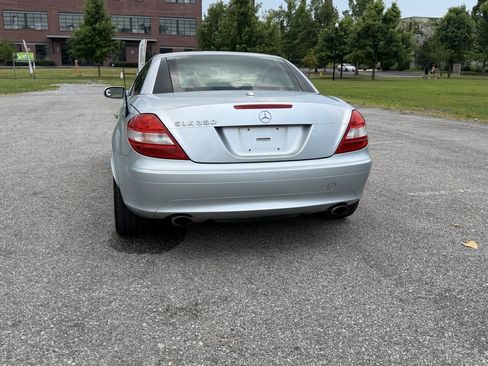Used 2006 Mercedes-Benz SLK 350 image 6