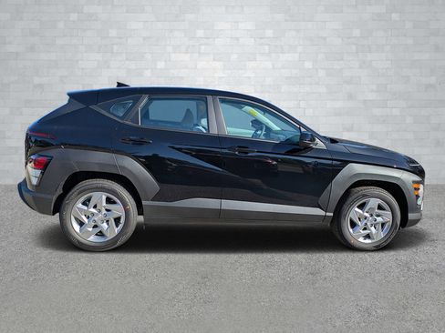 New 2026 Hyundai Kona SE image 4