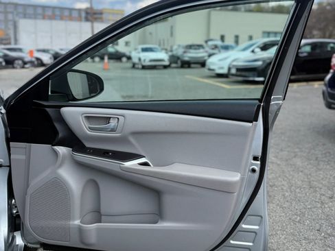 Used 2016 Toyota Camry LE FWD image 22