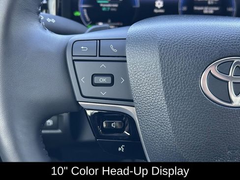 Used 2025 Toyota Camry XSE image 21