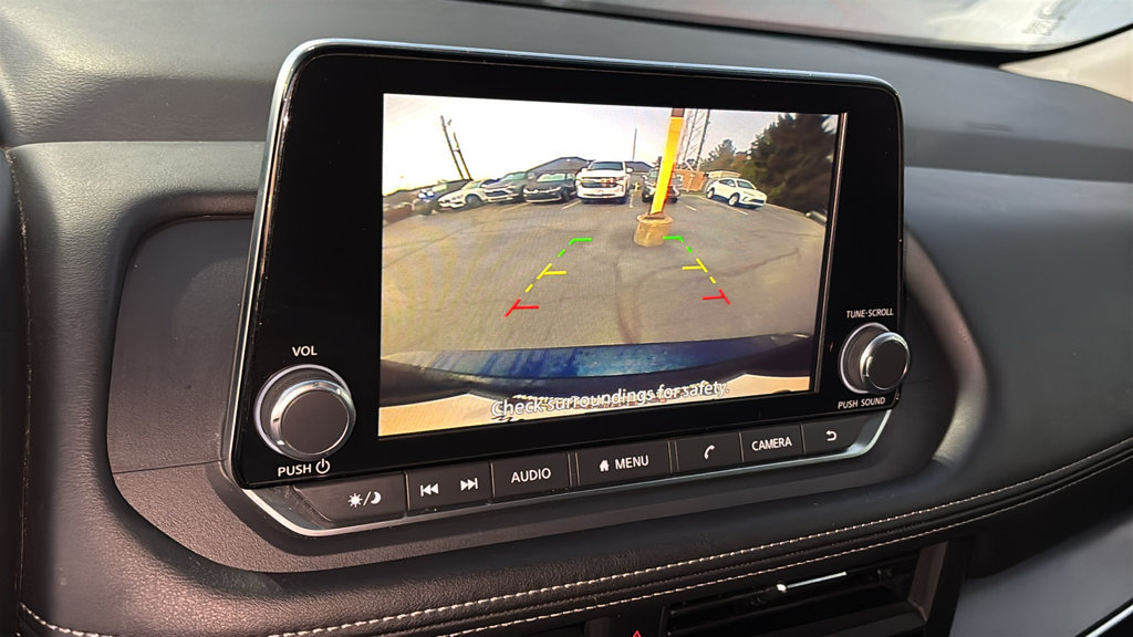 Used 2025 Nissan Rogue SV FWD image 19