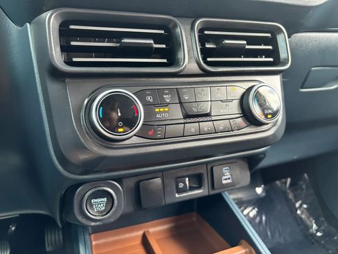 Used 2022 Ford Maverick Lariat w/ Lariat Luxury Package FWD image 38