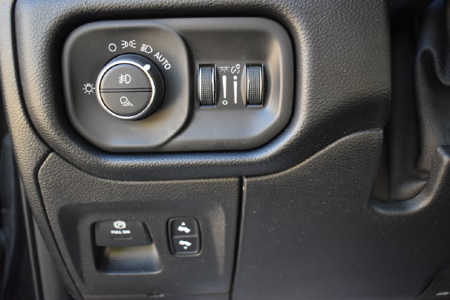 Used 2019 RAM 1500 Laramie w/ Sport Appearance Package AWD/4WD image 23