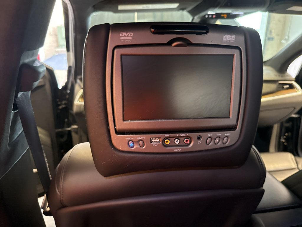 Used 2017 Cadillac XT5 Platinum w/ Driver Assist Package AWD/4WD image 32