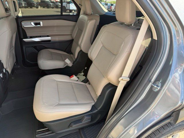 Used 2021 Ford Explorer Limited w/ Equipment Group 301A RWD image 39