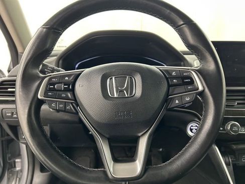 Used 2022 Honda Accord Touring image 8