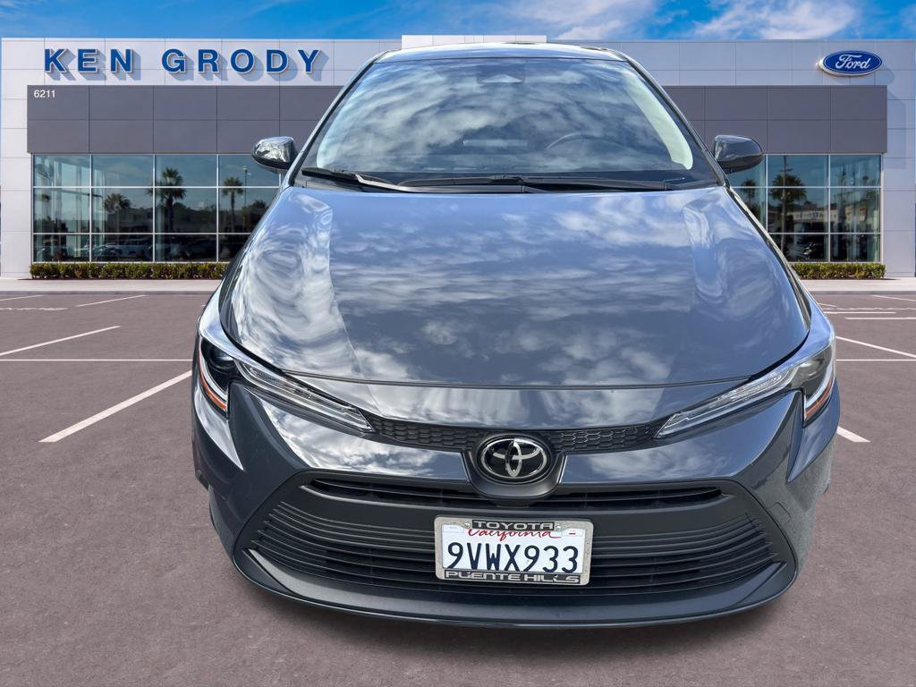 Used 2026 Toyota Corolla LE FWD image 3