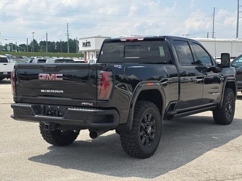 Used 2025 GMC Sierra 3500 AT4 w/ Technology Package AWD/4WD image 5