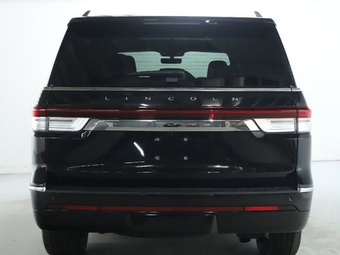 Used 2022 Lincoln Navigator Reserve image 46
