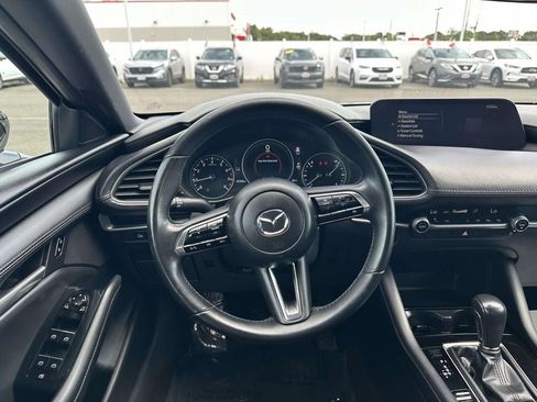 Used 2024 MAZDA MAZDA3 s FWD image 10