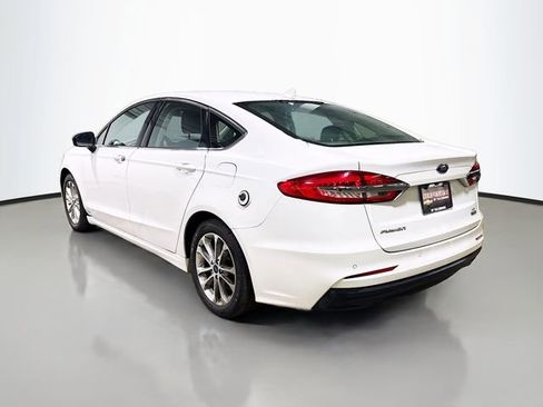 Used 2020 Ford Fusion SE FWD image 8