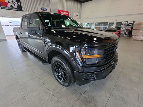 Used 2024 Ford F150 XLT w/ Bed Utility Package AWD/4WD image 5