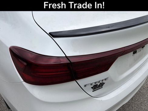 Certified 2024 Kia Forte GT-Line FWD image 11