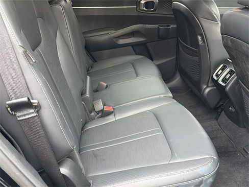 Used 2025 Kia Sorento S w/ Panoramic Sunroof Package image 32