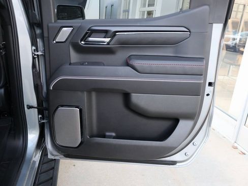New 2025 GMC Sierra 1500 AT4X AWD/4WD image 38