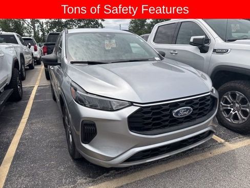 Used 2023 Ford Escape ST-Line w/ Equipment Group 301A FWD image 5