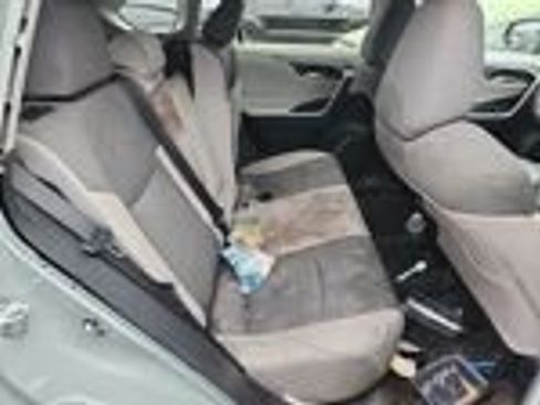 Used 2021 Toyota RAV4 XLE Premium image 18