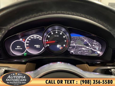 Used 2022 Porsche Cayenne AWD/4WD image 29