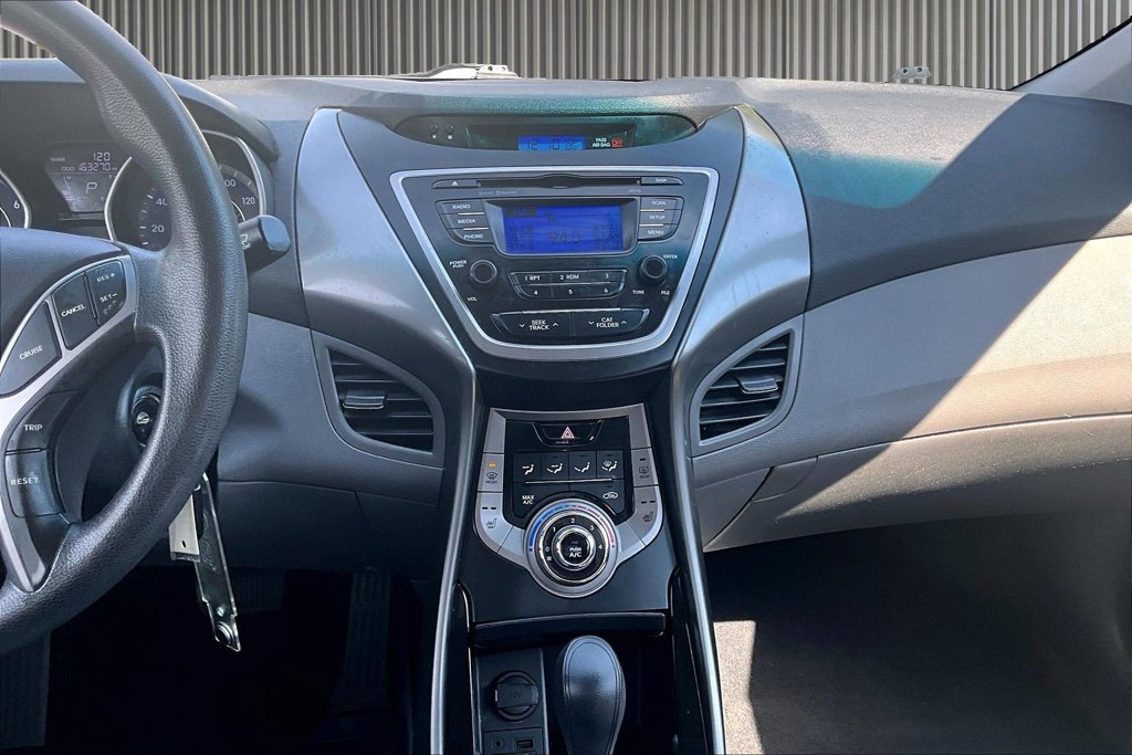 Used 2013 Hyundai Elantra GLS w/ Preferred Pkg FWD image 8