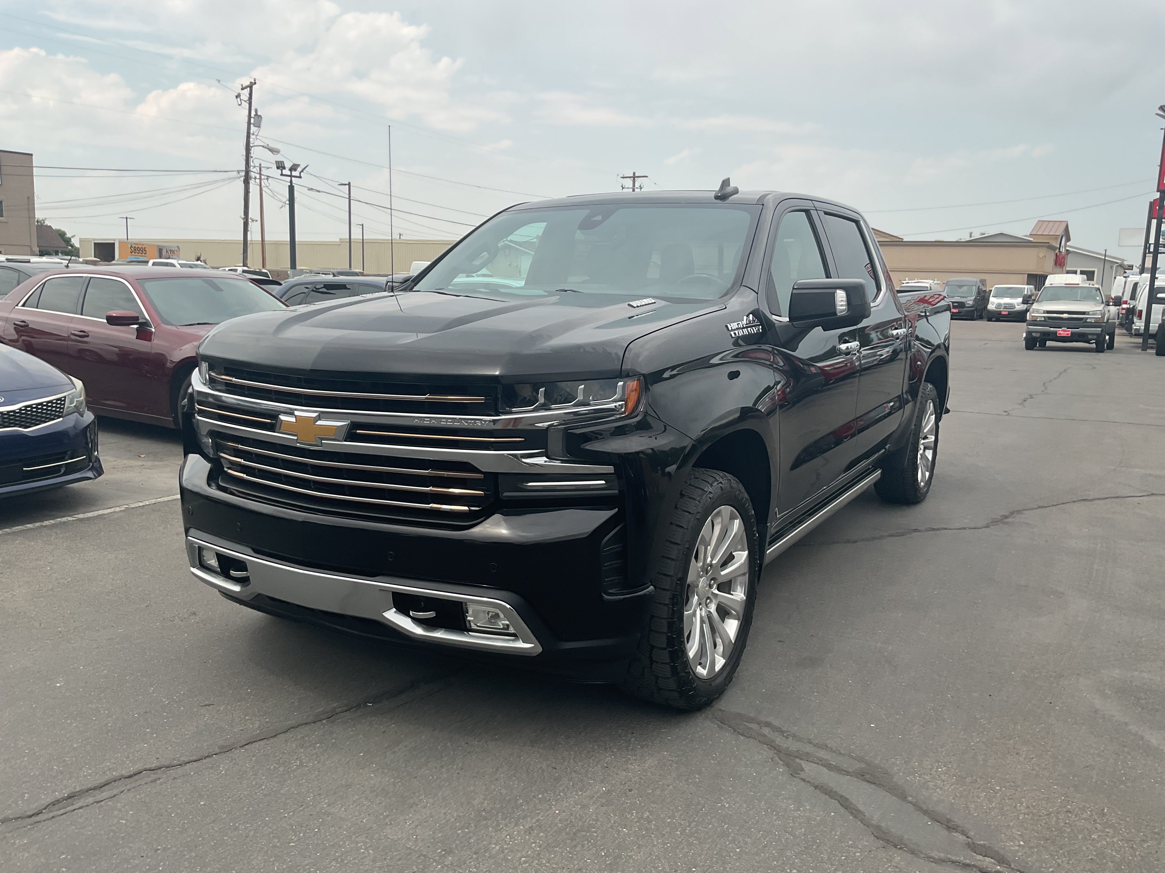 Used 2021 Chevrolet Silverado 1500 High Country w/ Safety Package II AWD/4WD image 2