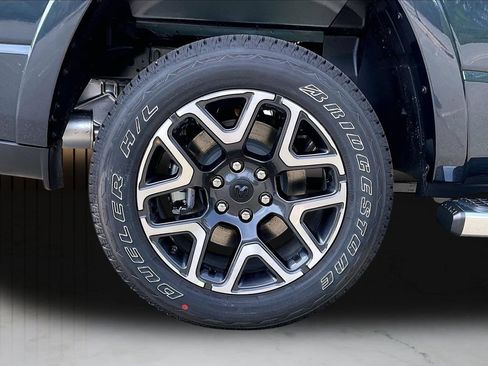 New 2026 RAM 1500 Laramie AWD/4WD image 33