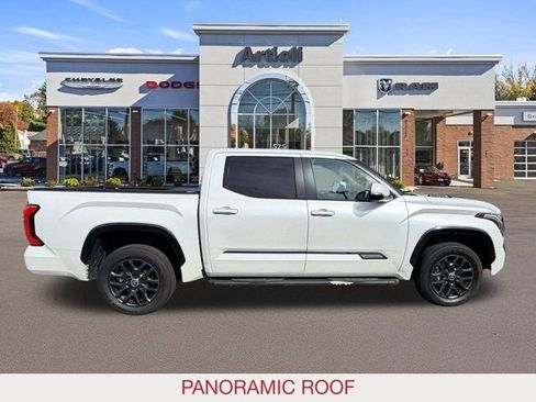 Used 2024 Toyota Tundra Platinum AWD/4WD image 7