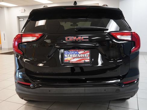 Used 2023 GMC Terrain SLE w/ Driver Convenience Package AWD/4WD image 11
