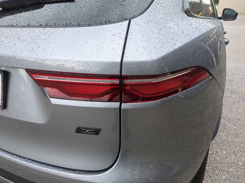 New 2026 Jaguar F-PACE R-Dynamic S image 10