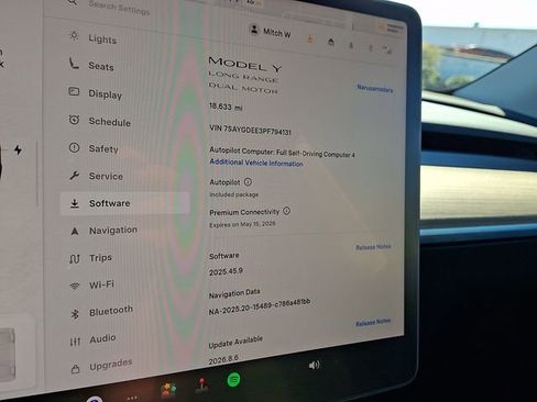 Used 2023 Tesla Model Y Long Range AWD/4WD image 25