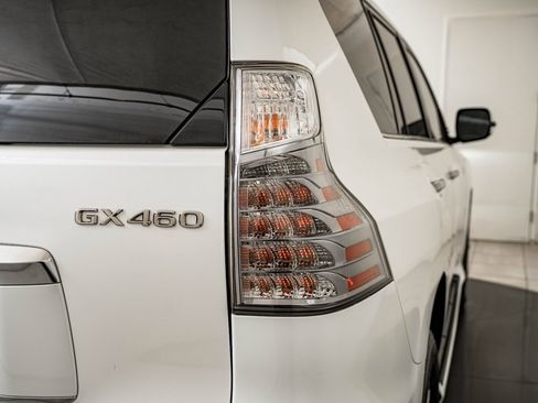 Certified 2022 Lexus GX 460 Premium w/ Premium Plus Package image 9