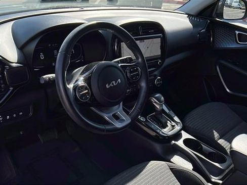 Used 2023 Kia Soul EX FWD image 15