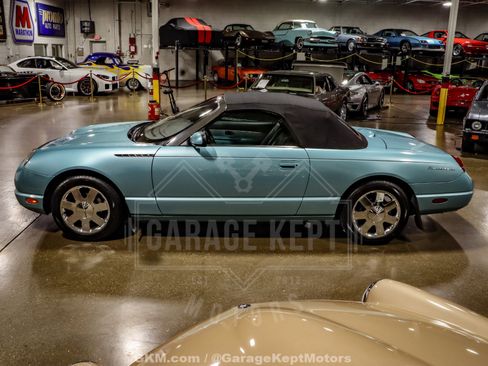 Used 2002 Ford Thunderbird Deluxe image 66