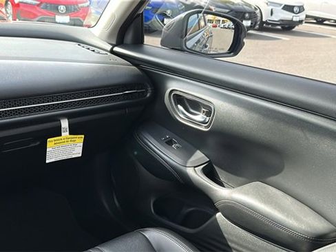 Used 2025 Honda HR-V EX-L image 24
