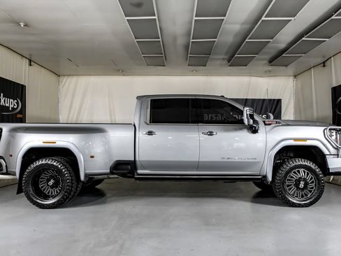 Used 2025 GMC Sierra 3500 Denali w/ Denali Reserve Package AWD/4WD image 6