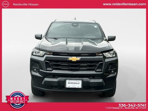 Used 2023 Chevrolet Colorado LT w/ LT Convenience Package II AWD/4WD image 9