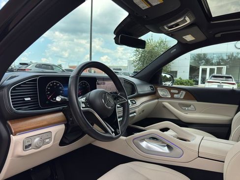 Certified 2025 Mercedes-Benz GLE 450 4MATIC image 4