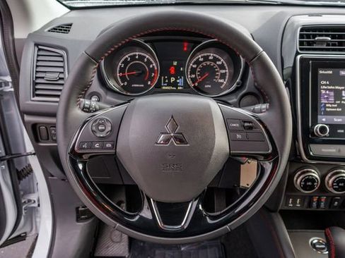 Used 2026 Mitsubishi Outlander Sport AWD image 17