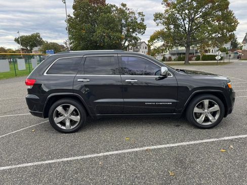 Used 2015 Jeep Grand Cherokee Overland image 6