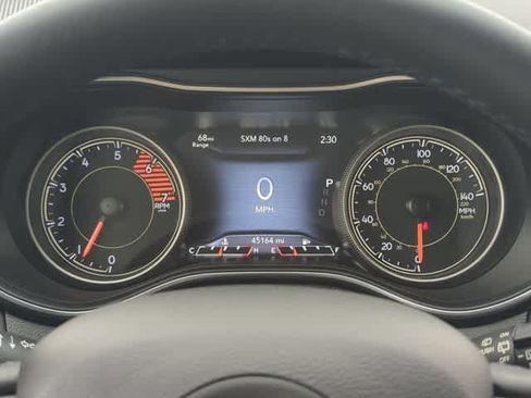 Used 2019 Jeep Cherokee Trailhawk w/ Cold Weather Group AWD/4WD image 32