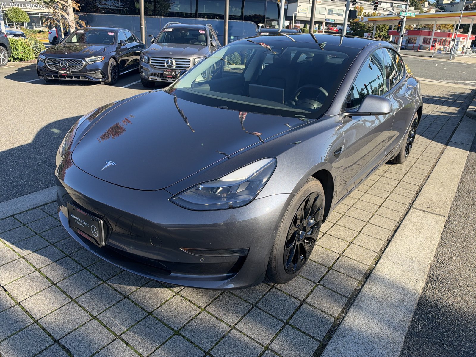 Used 2021 Tesla Model 3 Standard Range Plus RWD image 1
