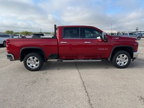 Used 2022 Chevrolet Silverado 2500 LTZ w/ LTZ Convenience Package image 9