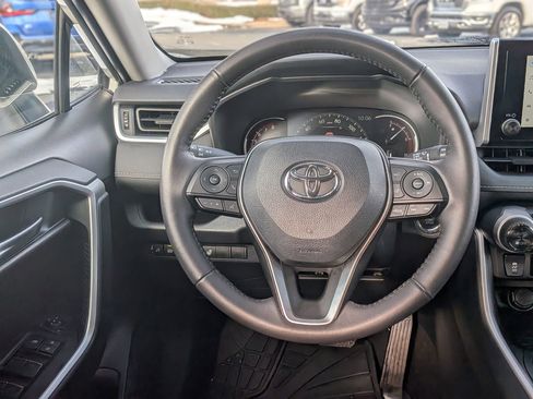 Used 2025 Toyota RAV4 XLE w/ Weather Package image 20