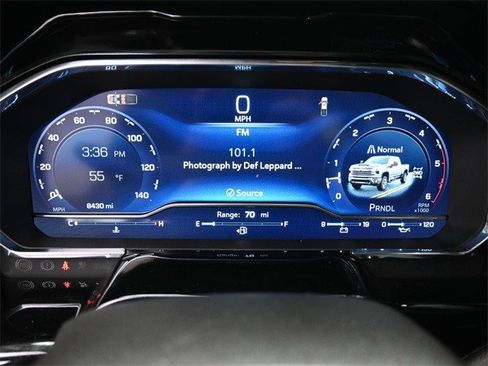 Certified 2025 Chevrolet Silverado 3500 High Country w/ High Country Premium Package image 16