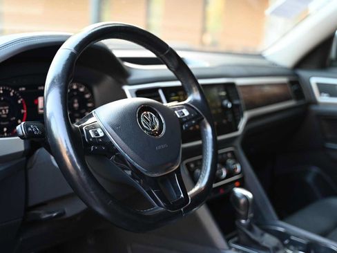 Used 2018 Volkswagen Atlas SEL Premium AWD/4WD image 18
