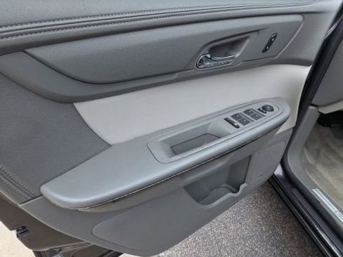 Used 2013 GMC Acadia SLT AWD/4WD image 13