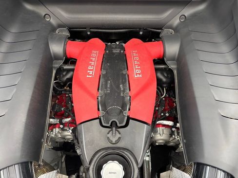 Used 2020 Ferrari F8 Tributo RWD image 42